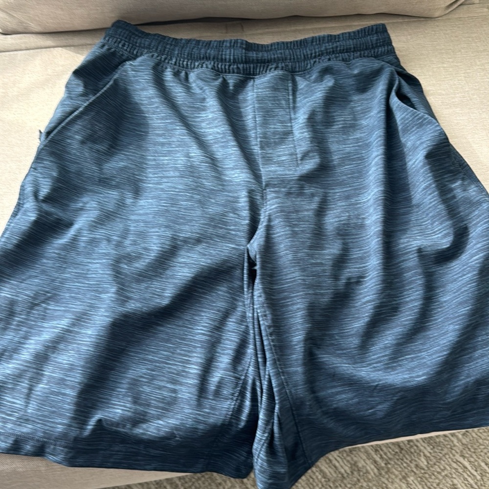 NWOT Navy Blue Men’s Lululemon Pace Breaker Lined Shorts 9”